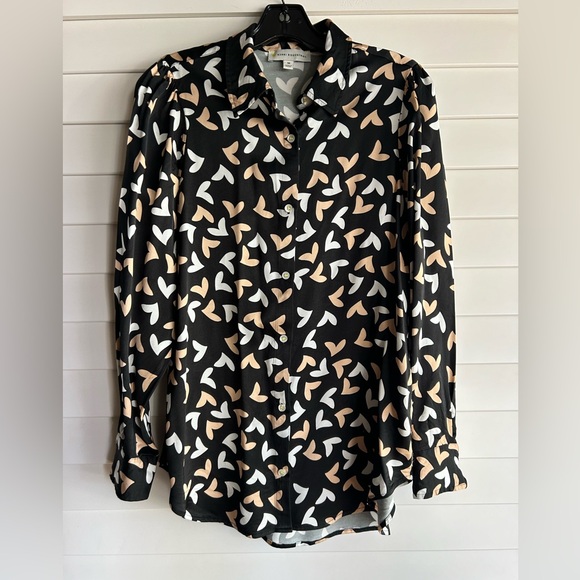 Kerri Rosenthal Black silky Button down with white and tan hearts - Picture 1 of 5